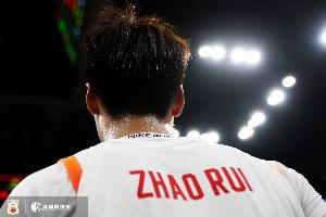 九游娱乐-赵睿中韩对决前动员球队：外界不看好我们 现在是赢得尊严的时候